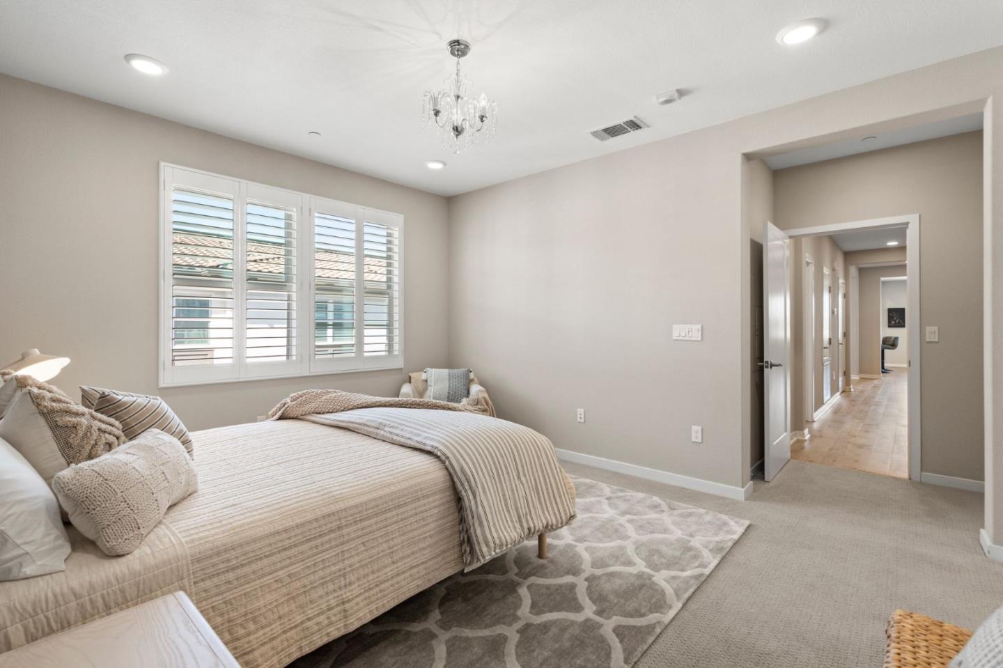 1068 Bigleaf PL 401