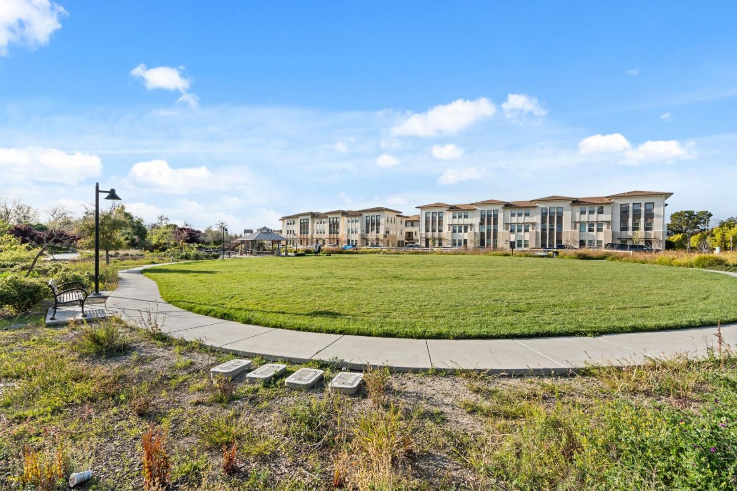 1068 Bigleaf PL 401