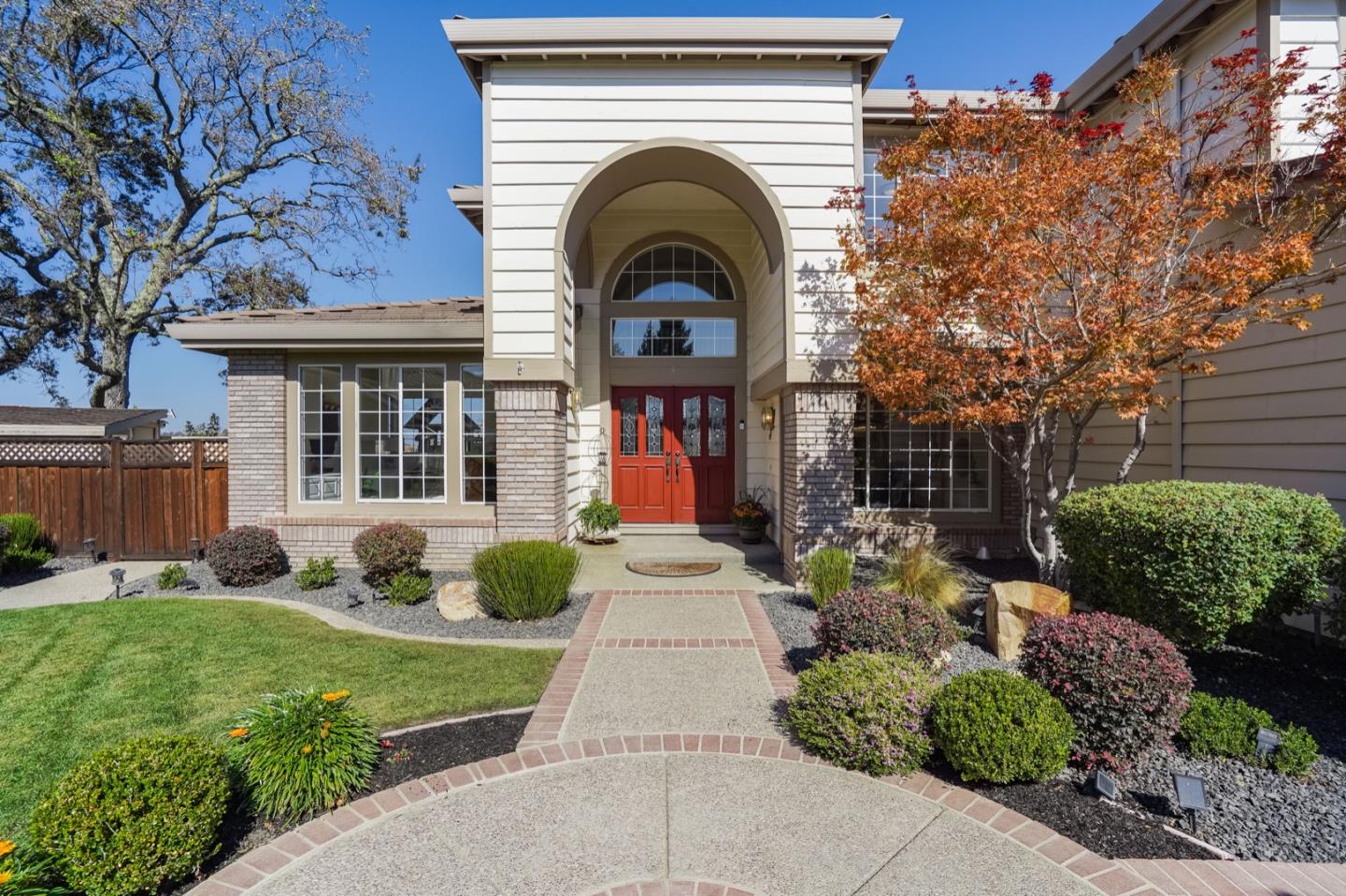26 Julie Highlands Court