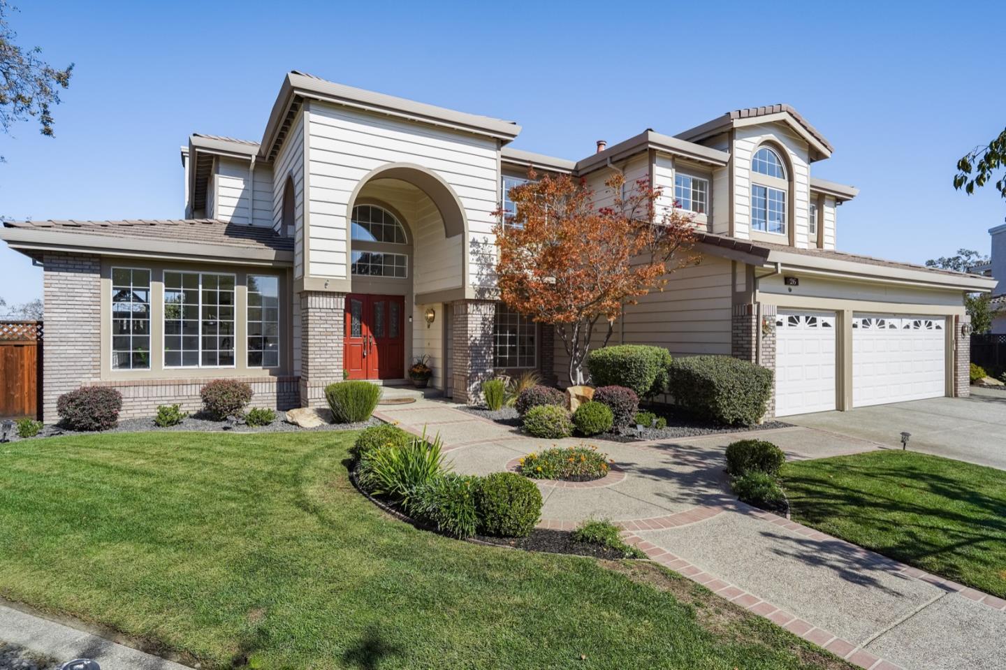 26 Julie Highlands Court