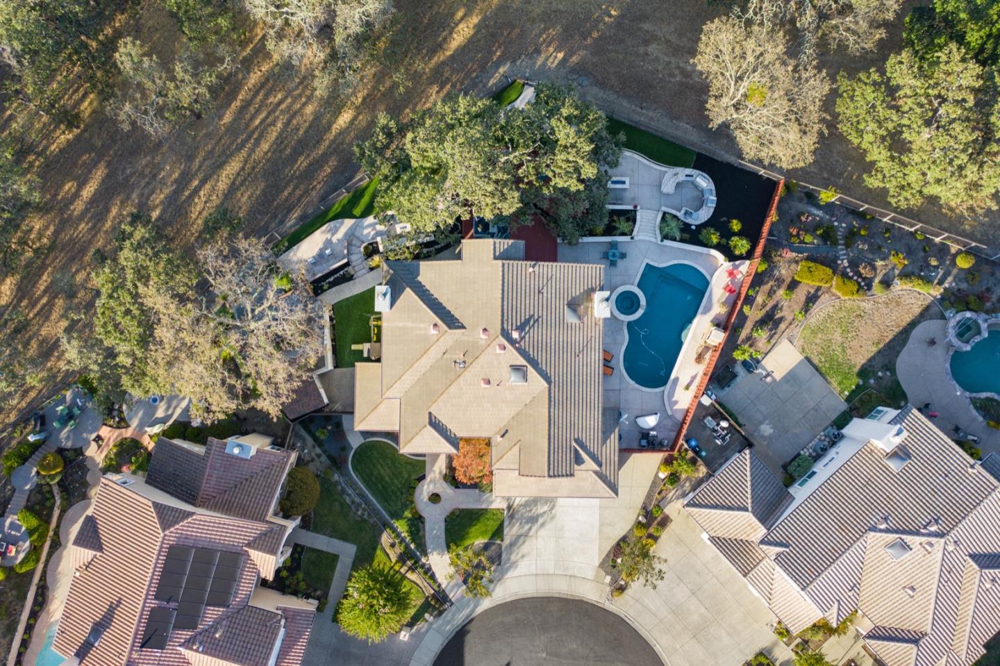 26 Julie Highlands Court