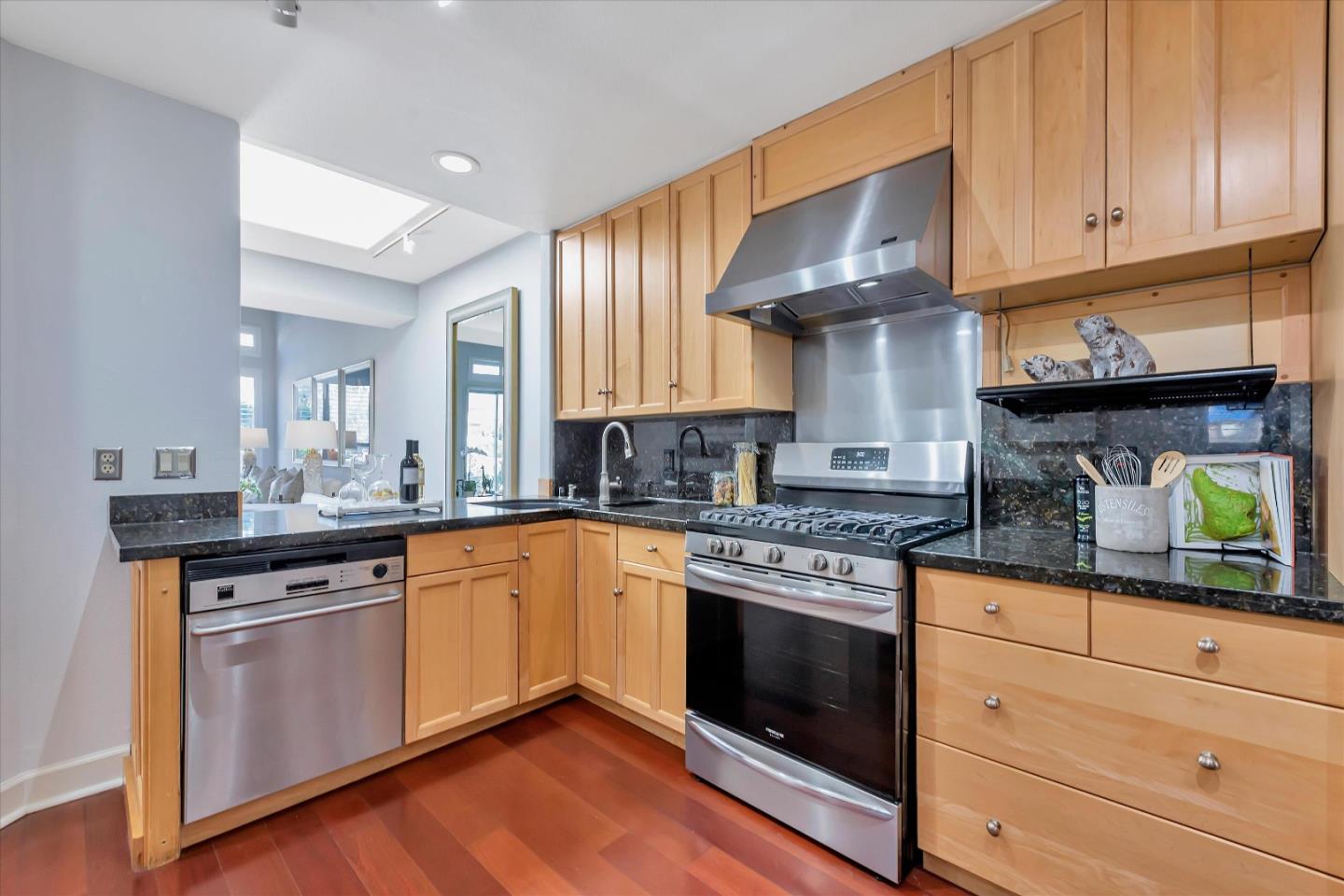 858 Lakeshore Drive