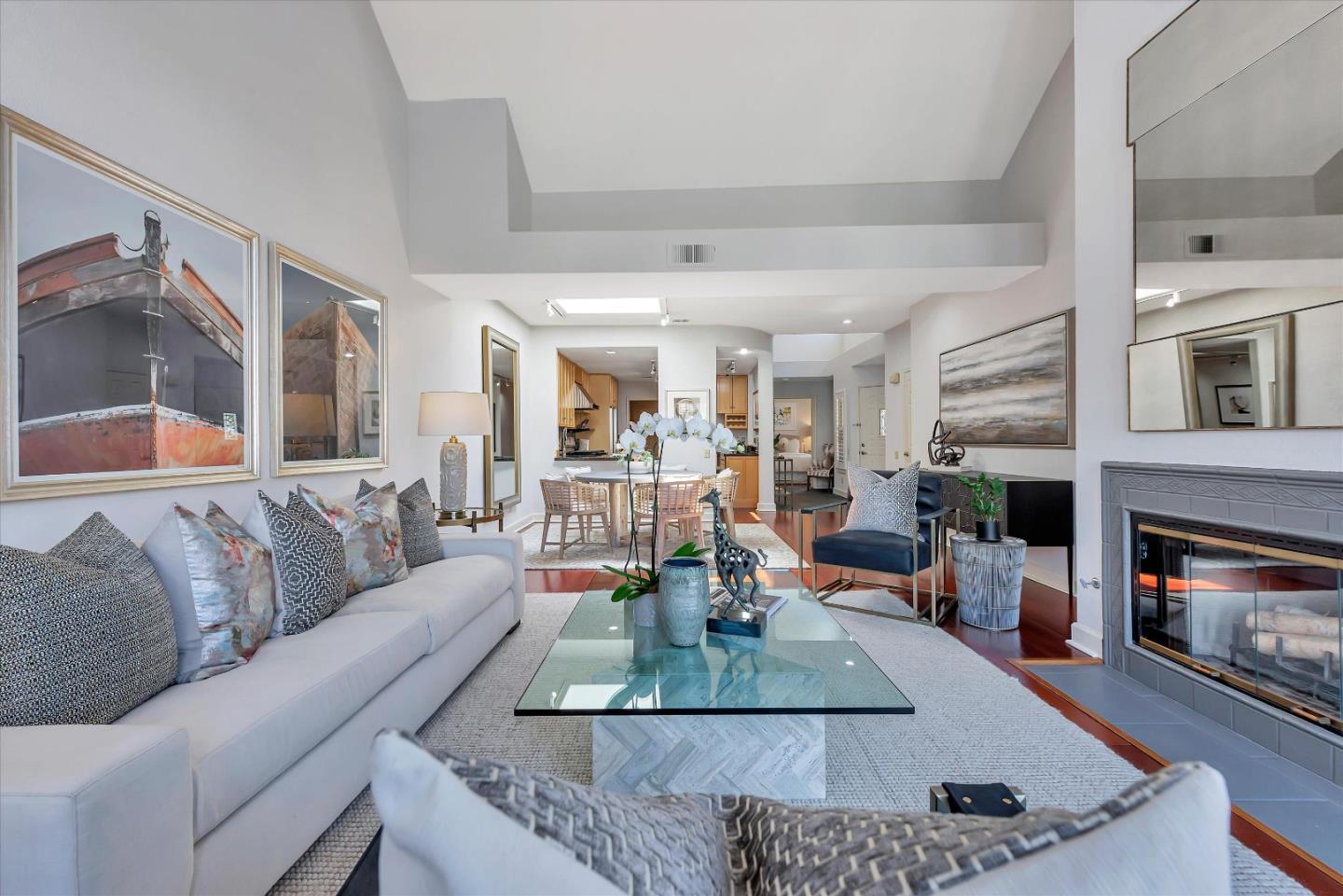 858 Lakeshore Drive
