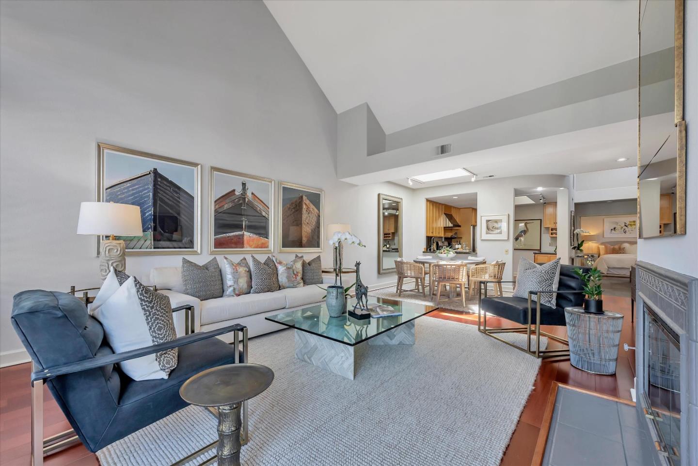 858 Lakeshore Drive