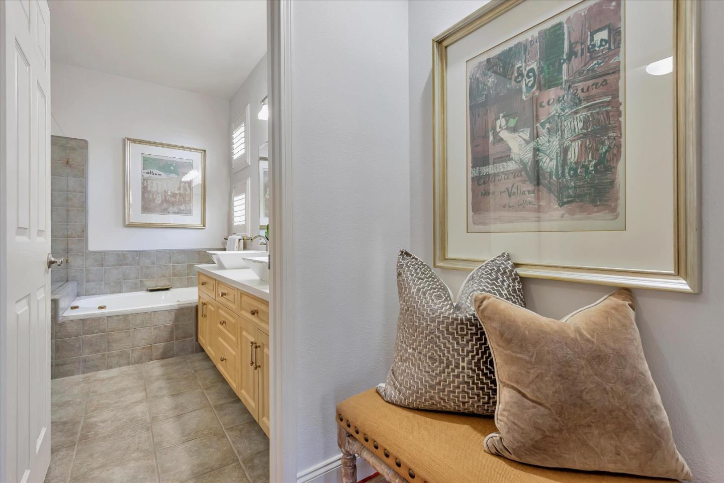 858 Lakeshore Drive