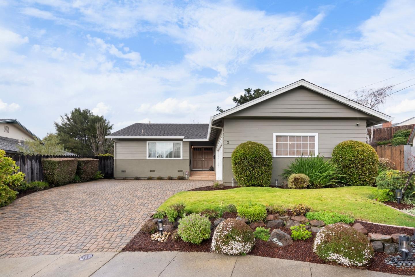3 Dionne Court