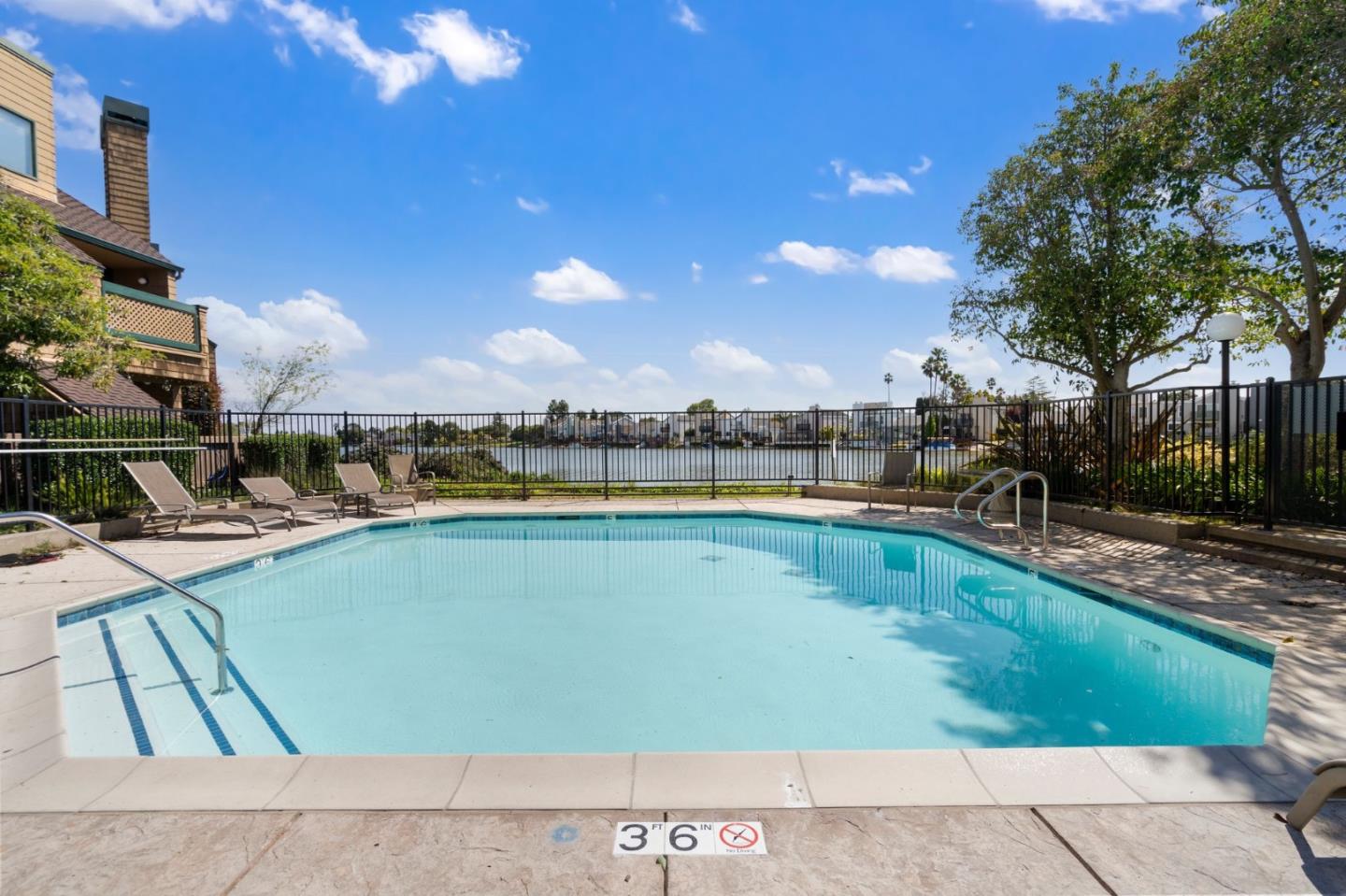 35 Cove Lane