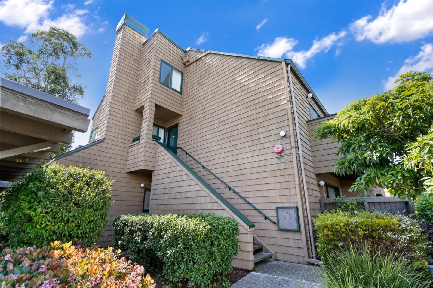 35 Cove Lane