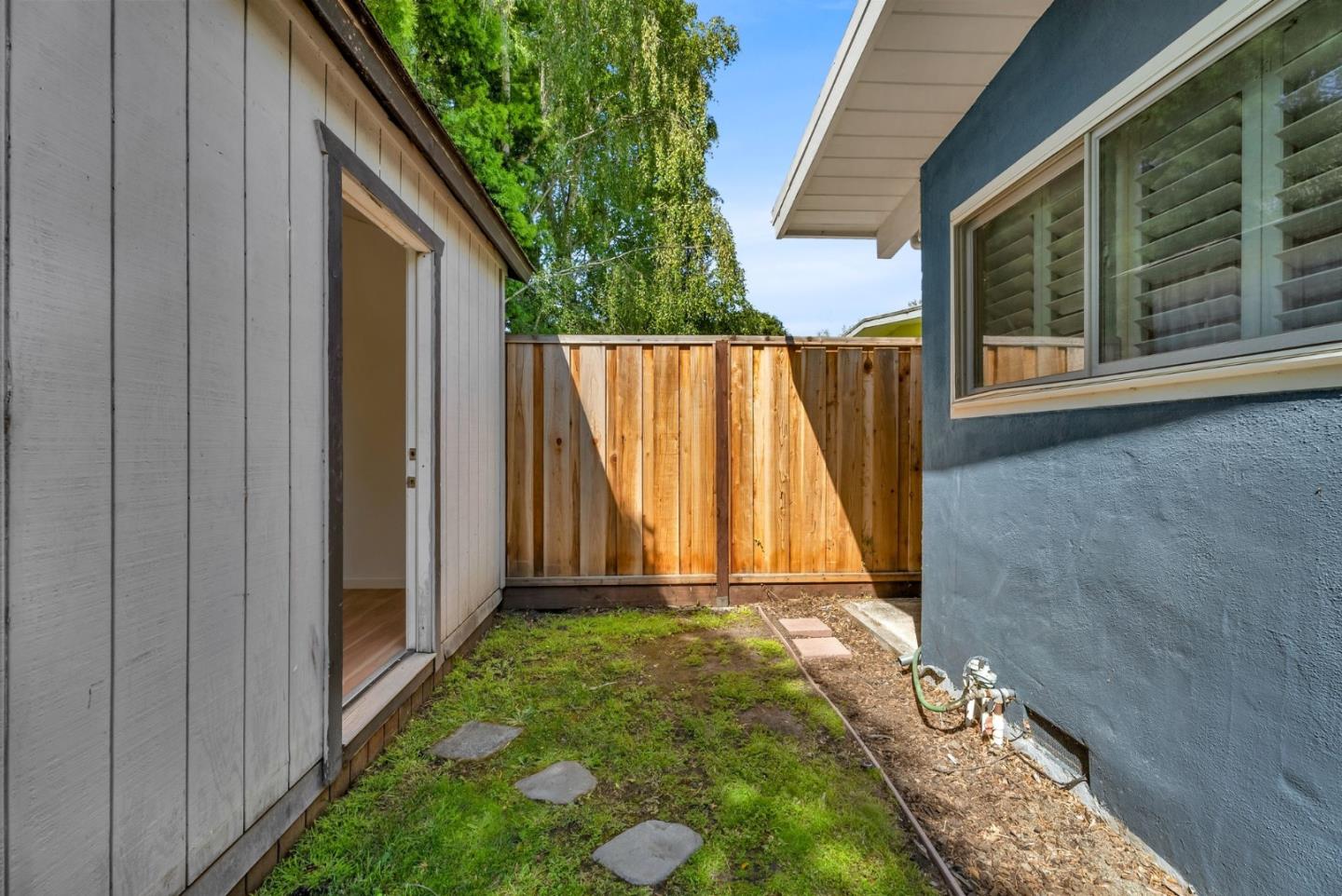 32 Lorelei Lane