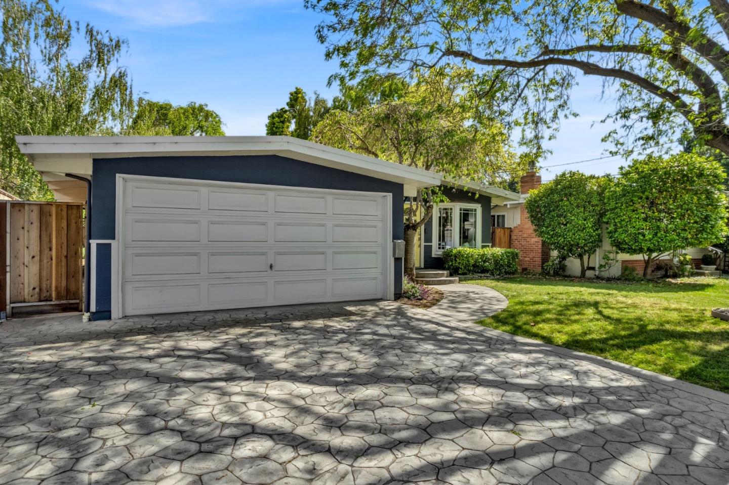 32 Lorelei Lane