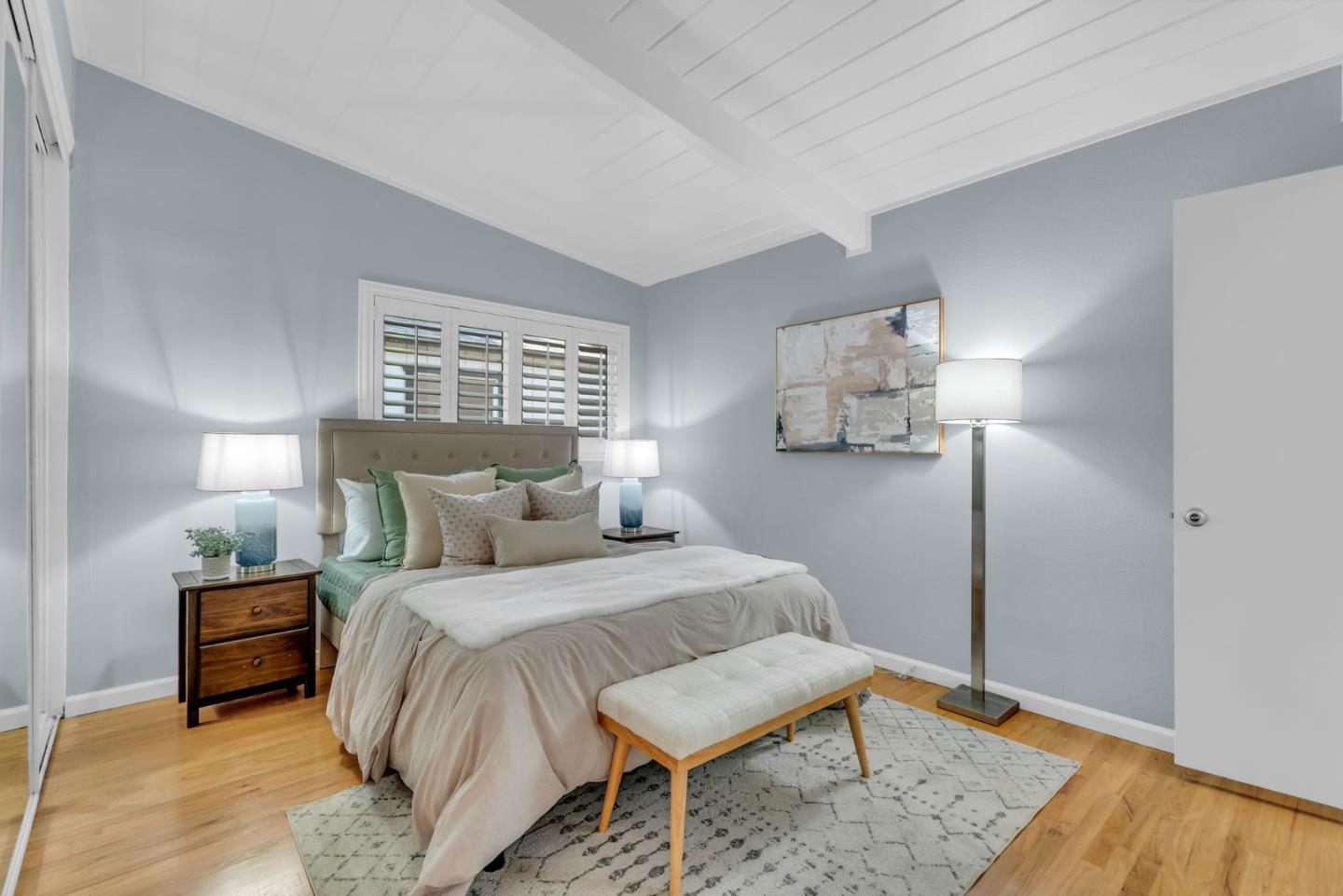 32 Lorelei Lane
