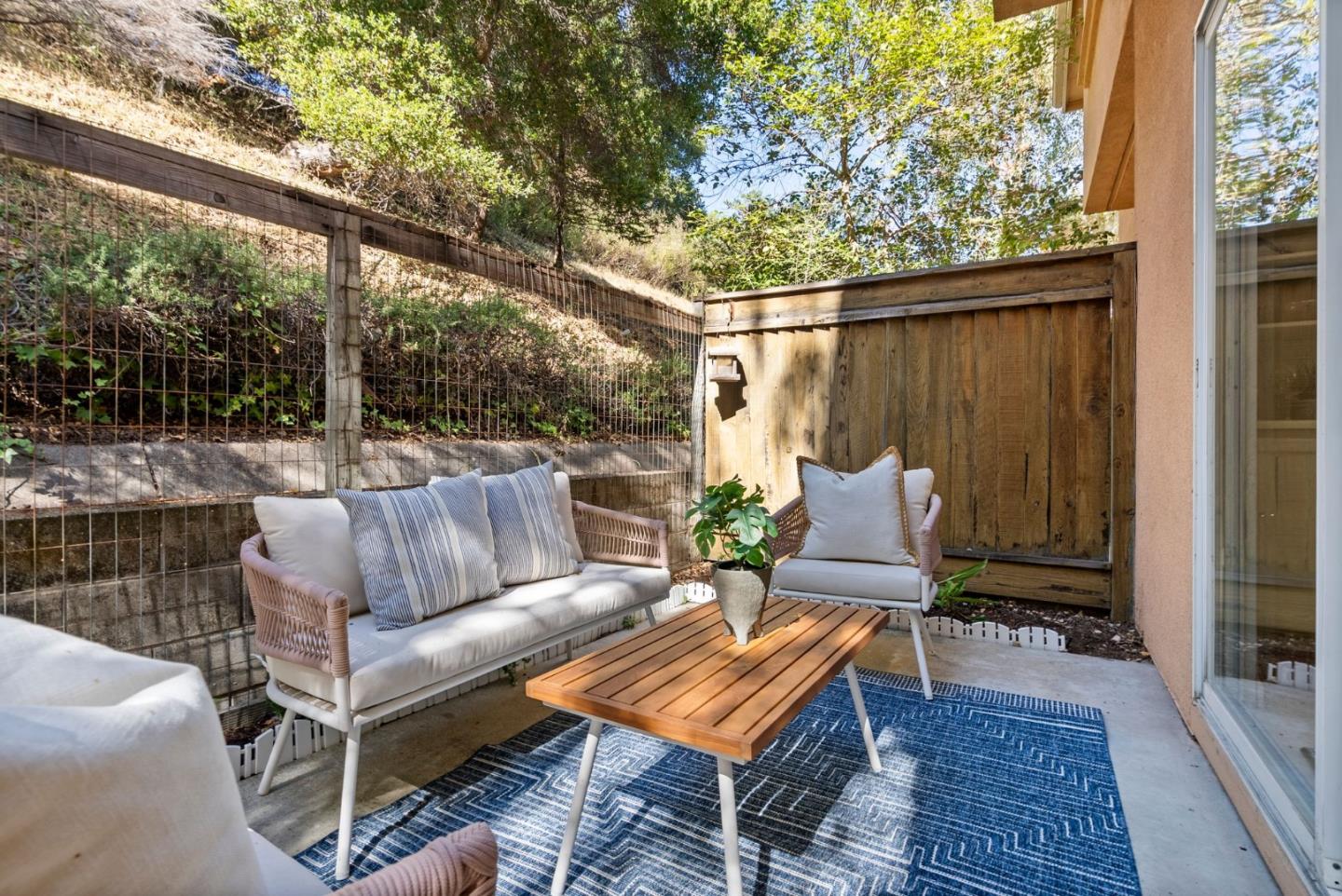 20 Arroyo View Circle