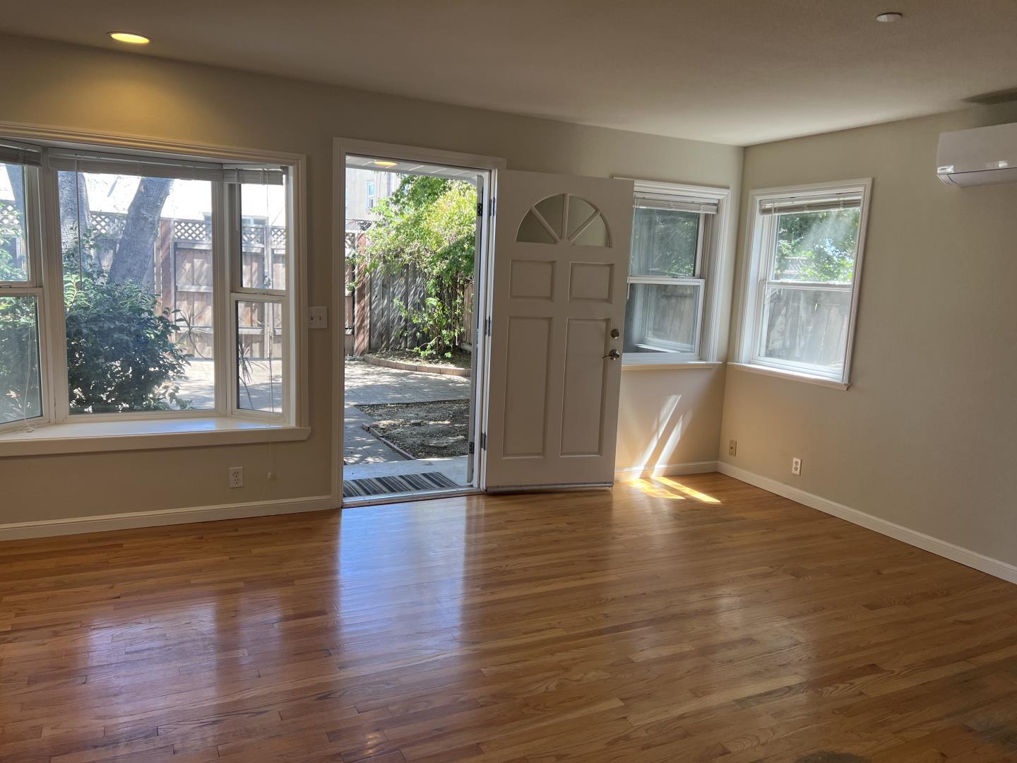 601 S Idaho ST Cottage