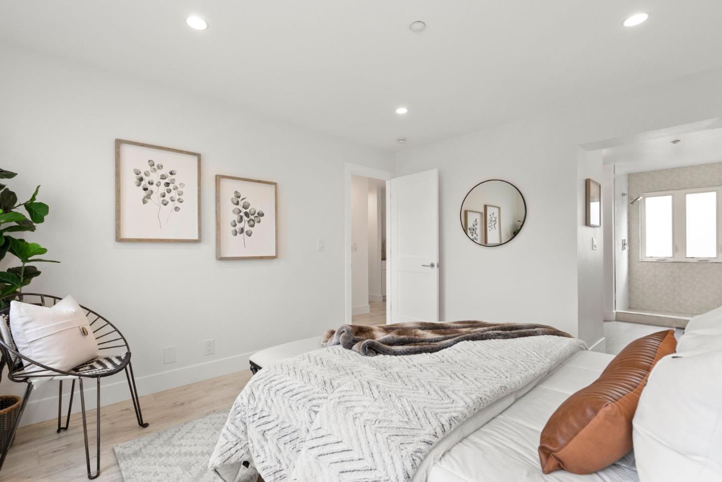 580 Pointe Pacific DR 3