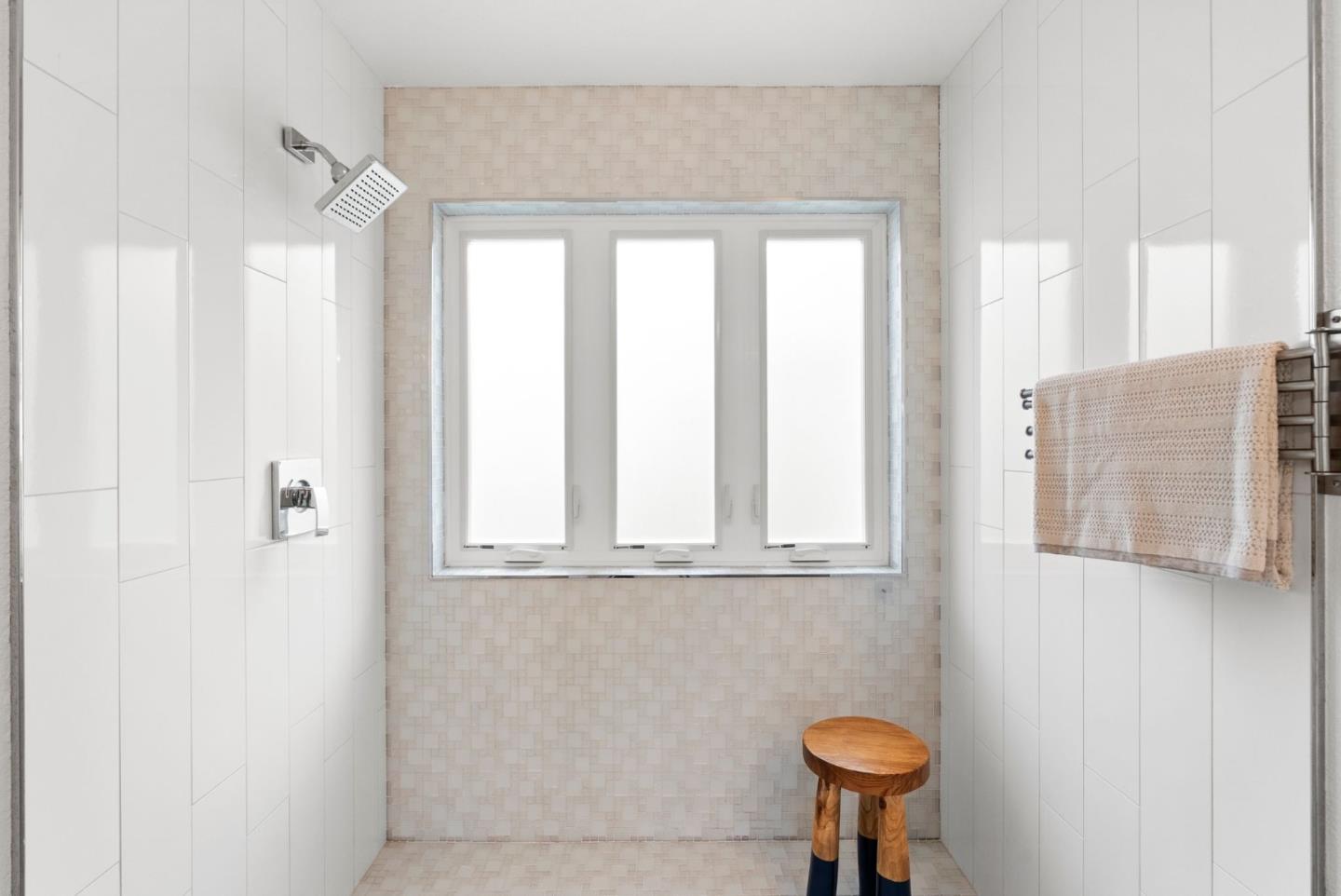 580 Pointe Pacific DR 3