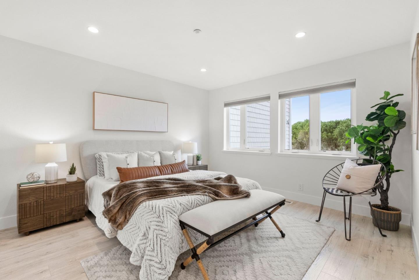 580 Pointe Pacific DR 3