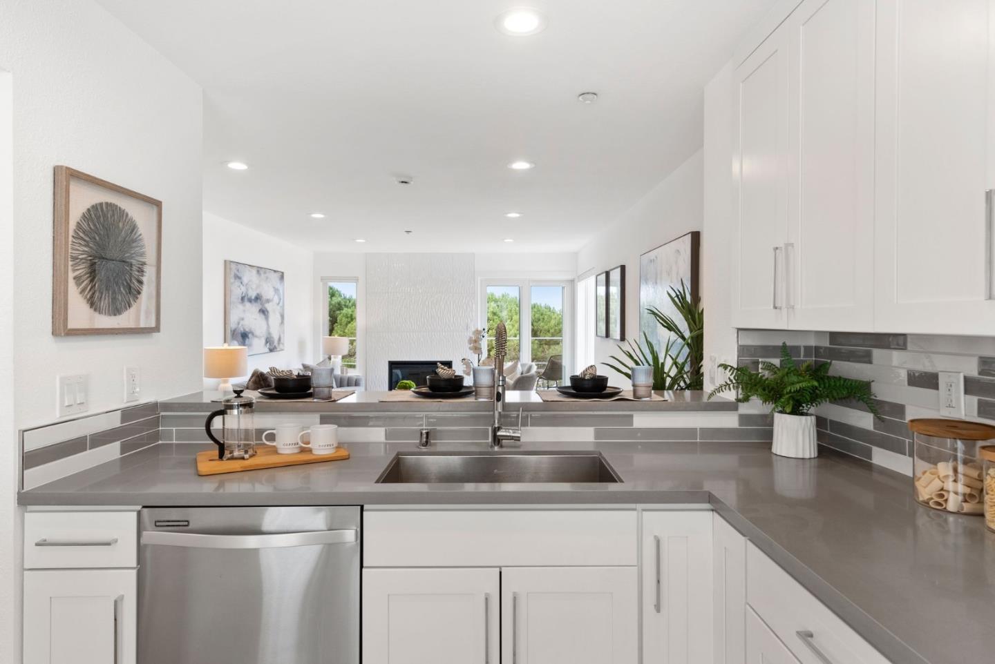 580 Pointe Pacific DR 3