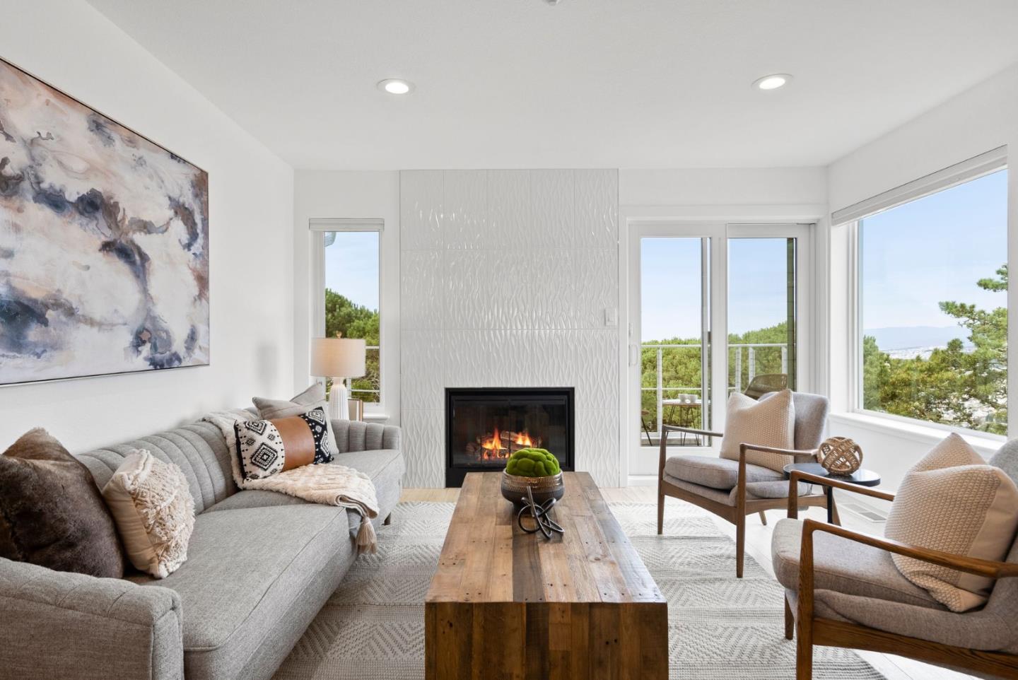 580 Pointe Pacific DR 3