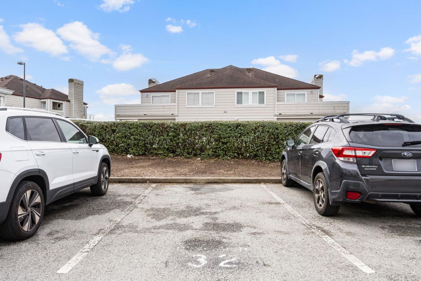 580 Pointe Pacific DR 3