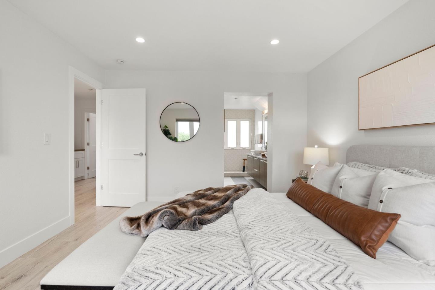 580 Pointe Pacific DR 3