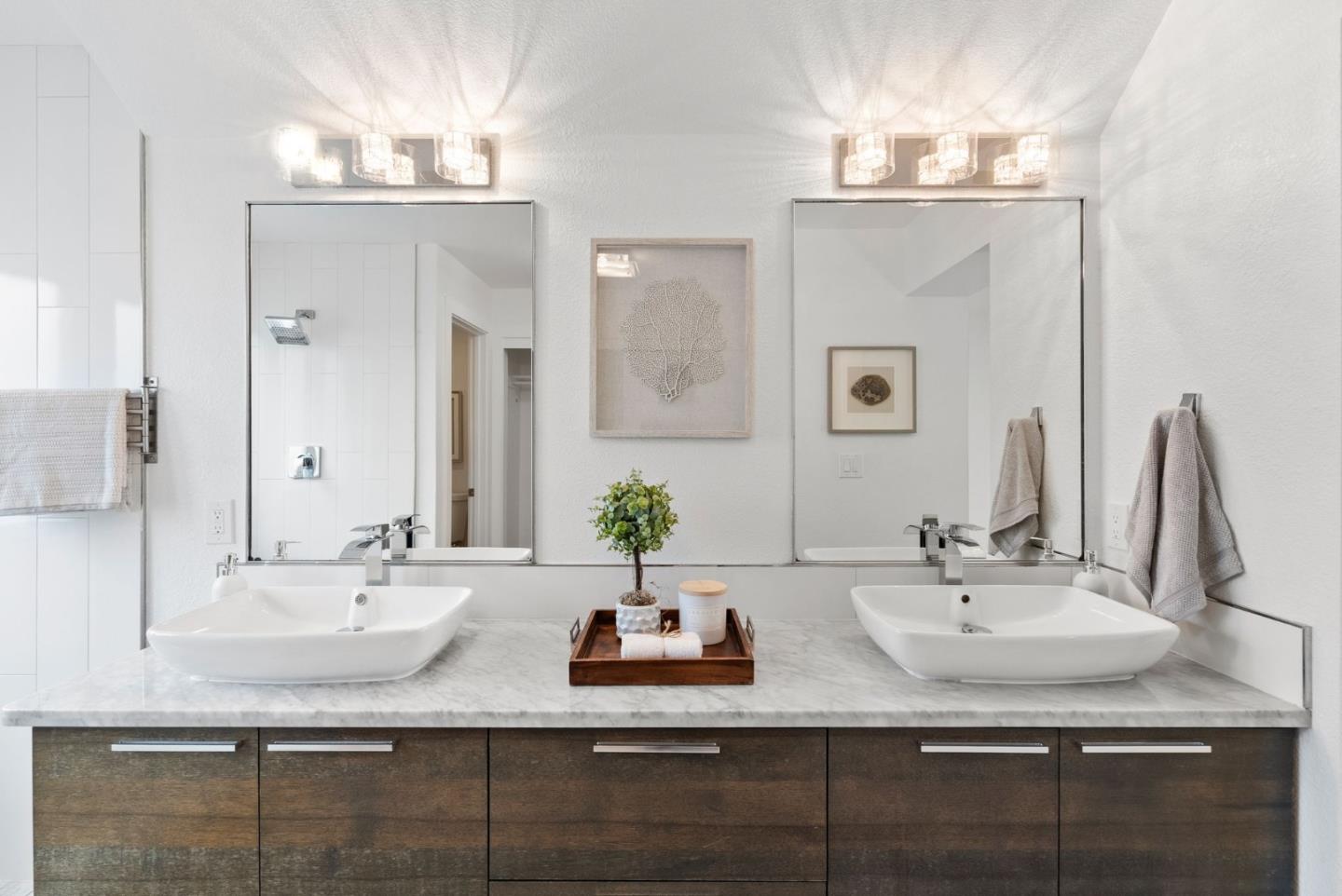 580 Pointe Pacific DR 3