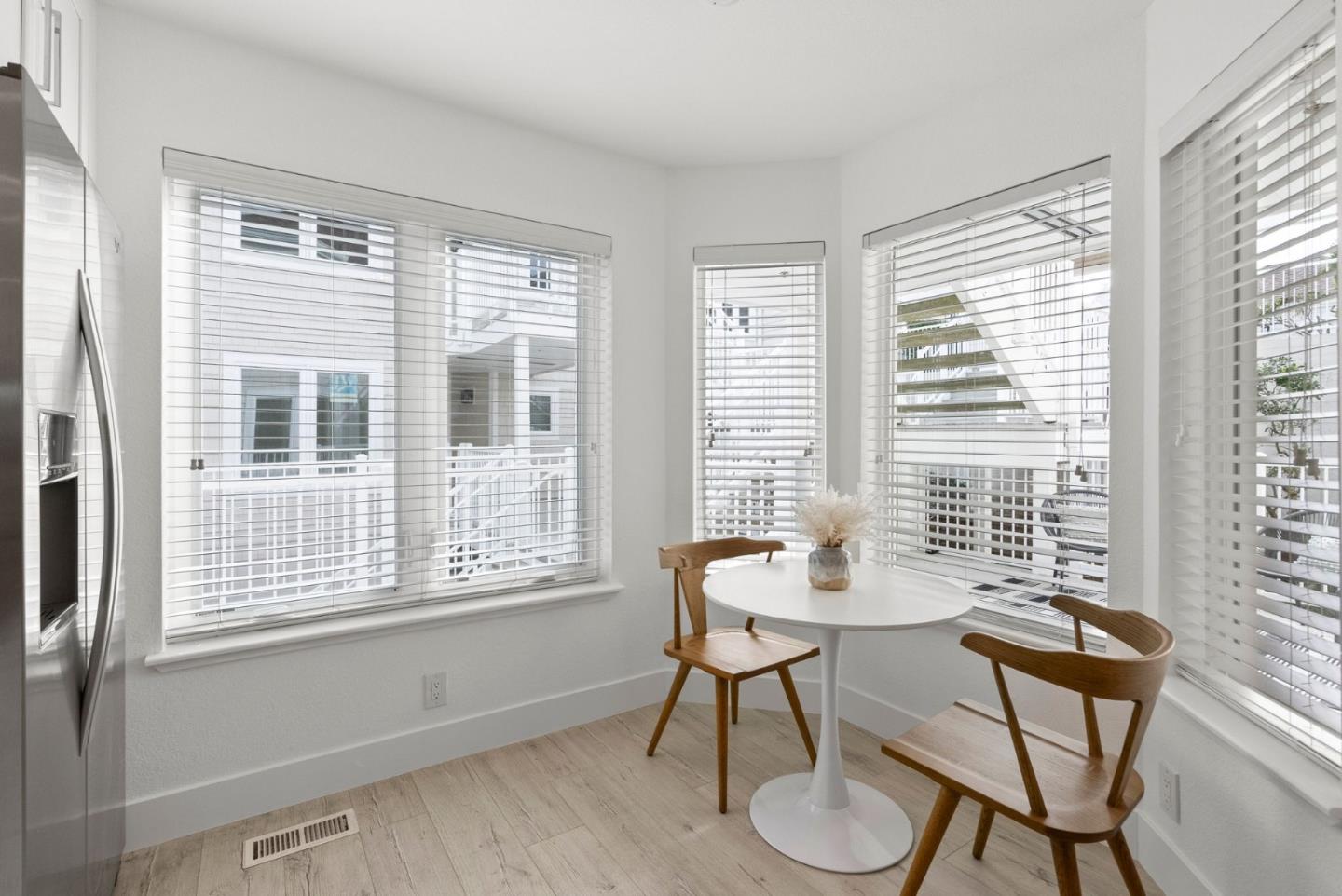 580 Pointe Pacific DR 3