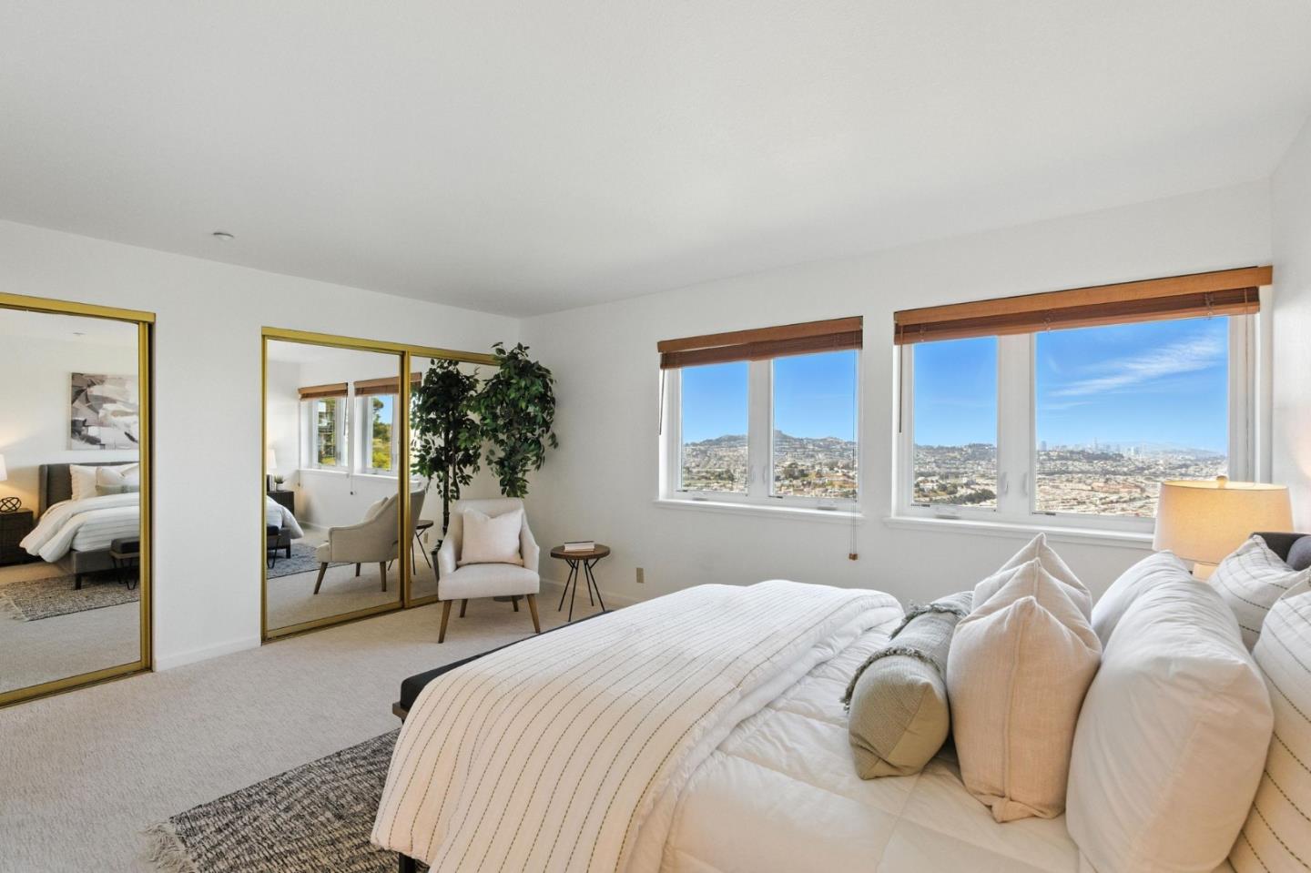 580 Pointe Pacific Drive 6