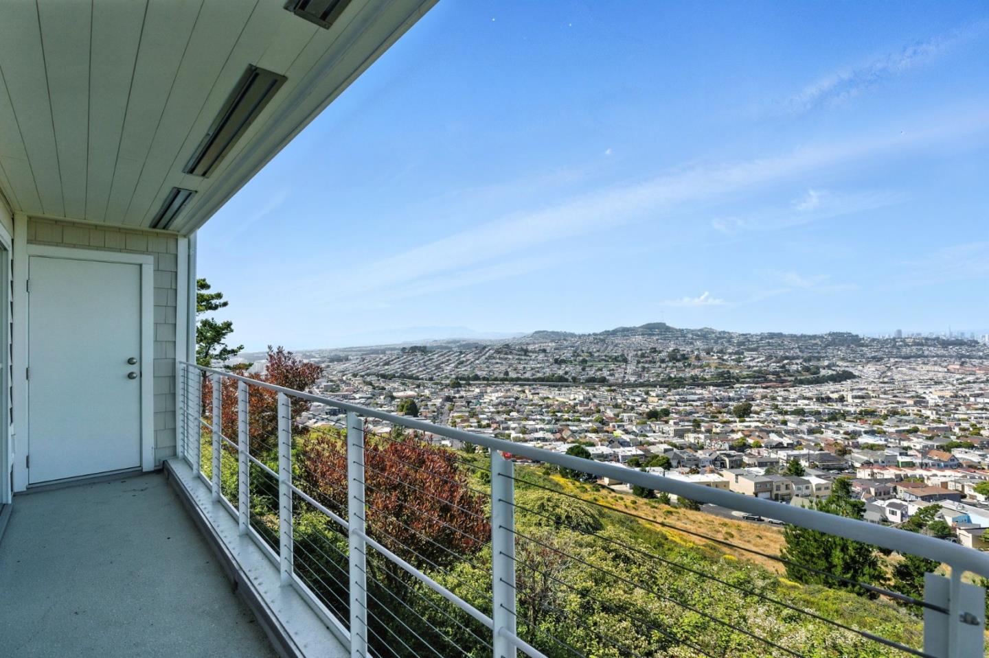 580 Pointe Pacific Drive 6