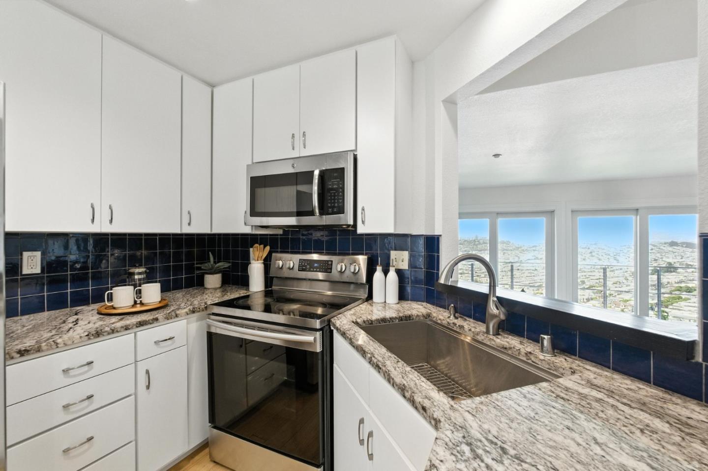 580 Pointe Pacific Drive 6