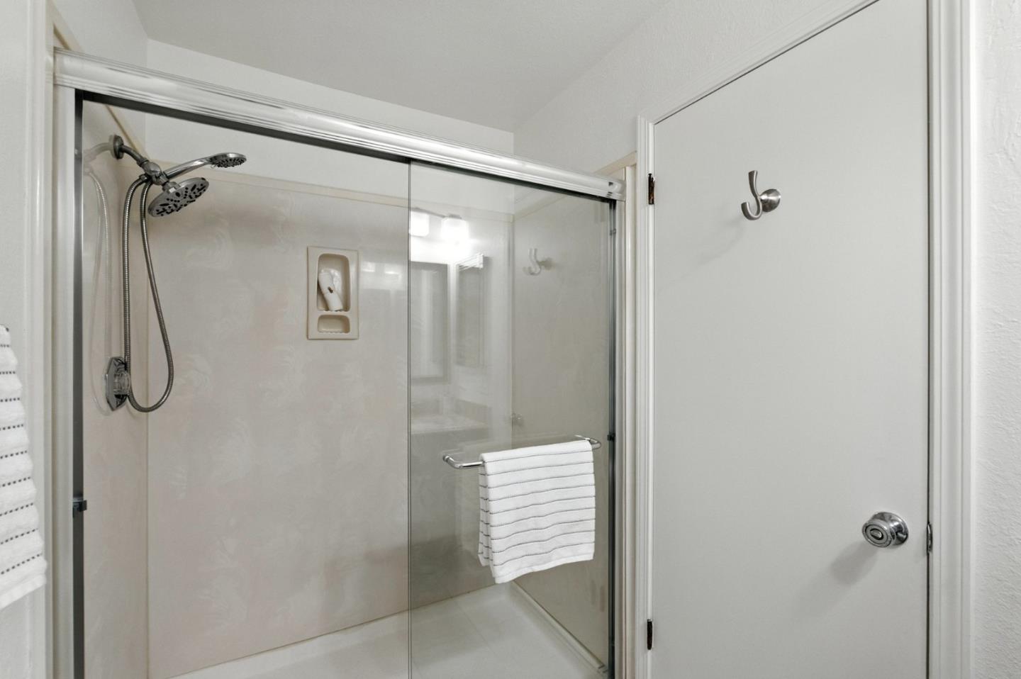 580 Pointe Pacific Drive 6