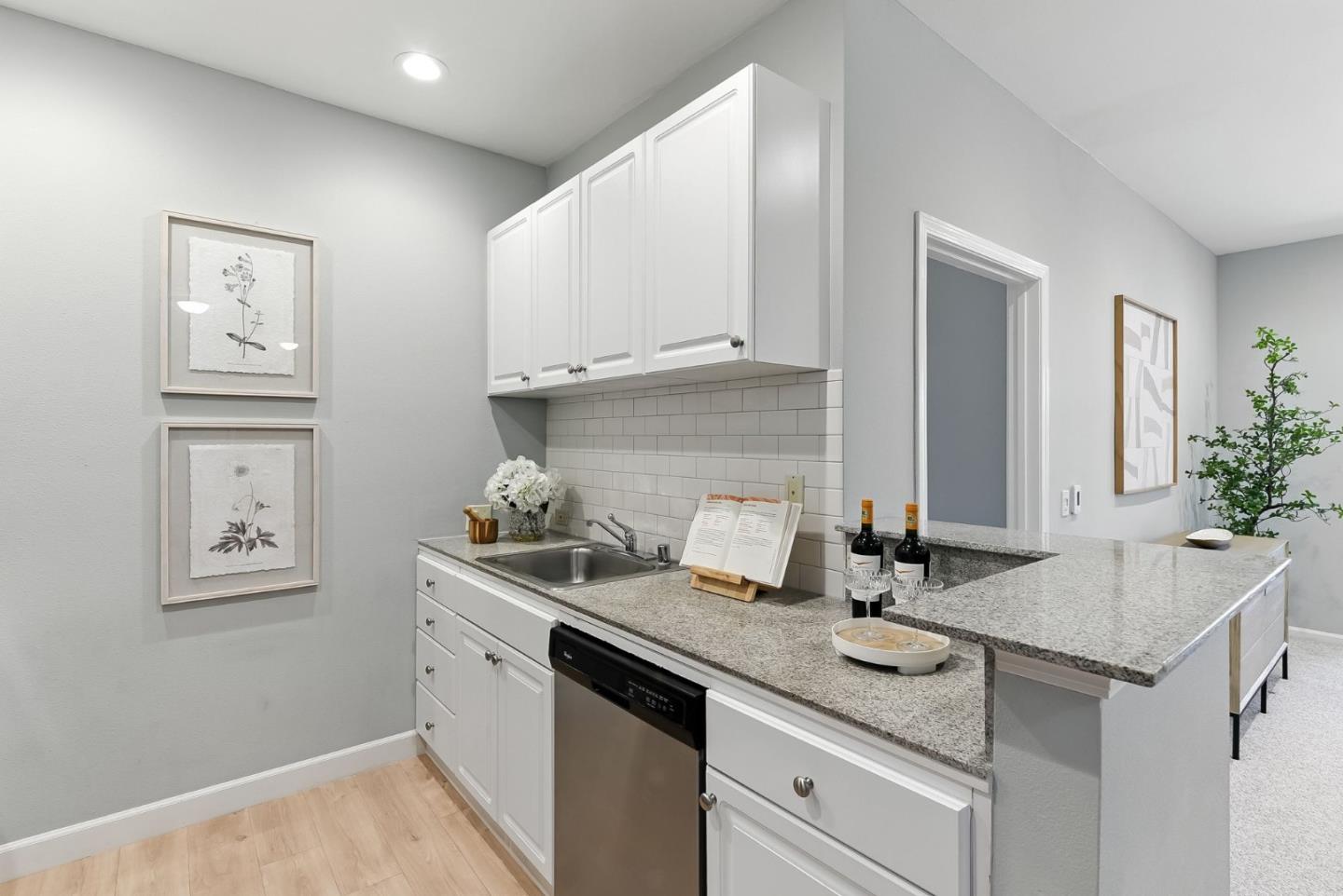 401 South Norfolk Street 315