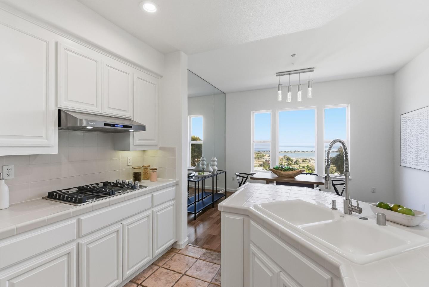 121 Cliff Swallow Court