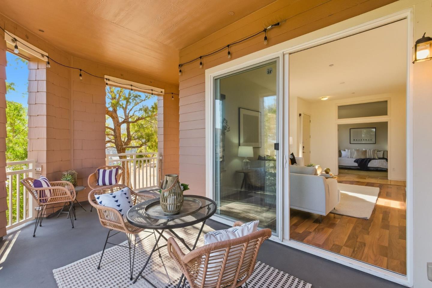 121 Cliff Swallow Court