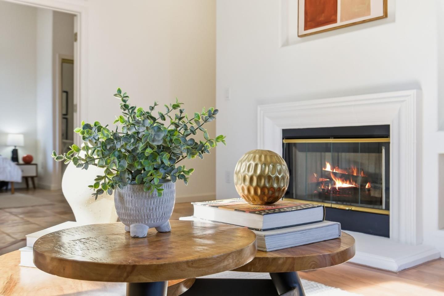 121 Cliff Swallow Court