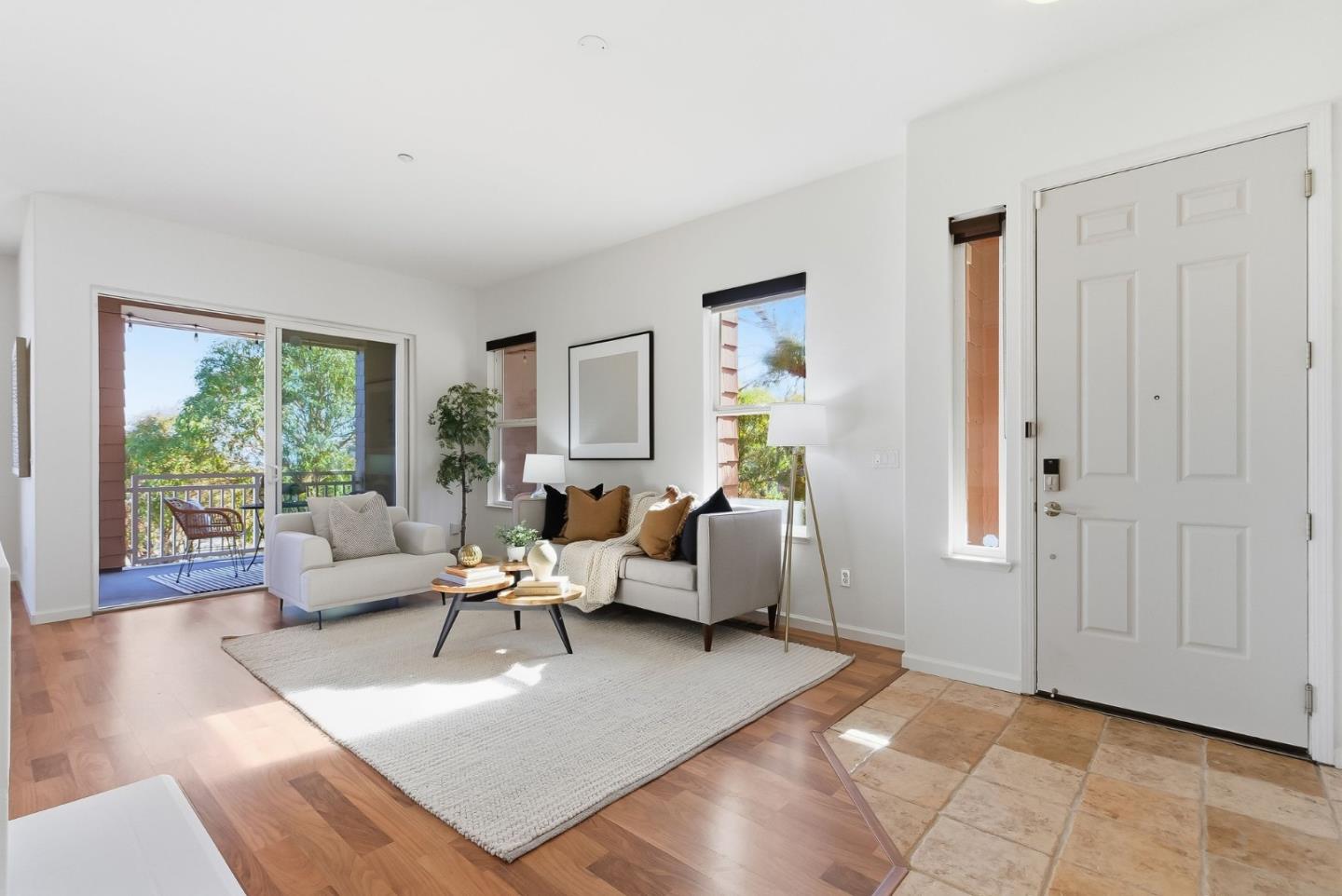 121 Cliff Swallow Court