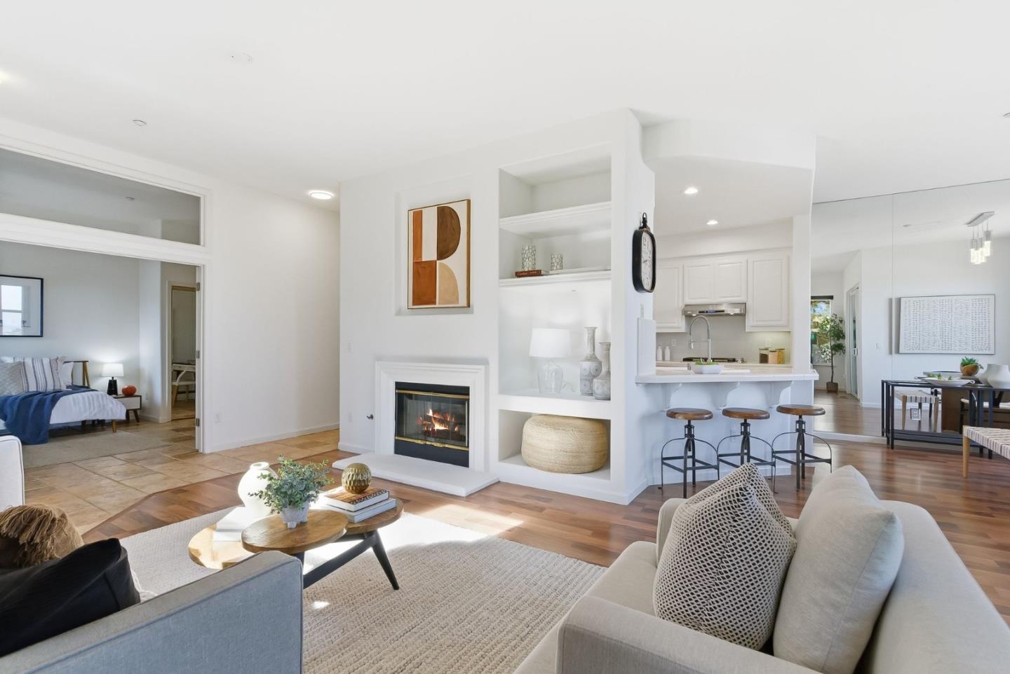 121 Cliff Swallow Court