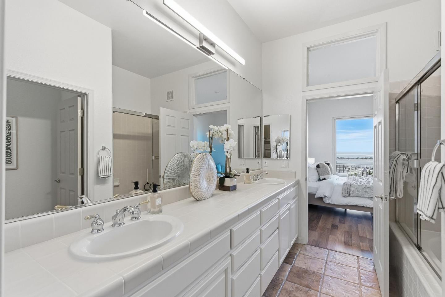 121 Cliff Swallow Court