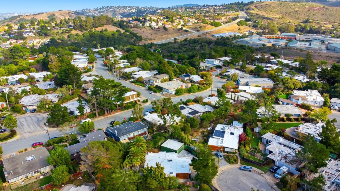 35 French Creek Place