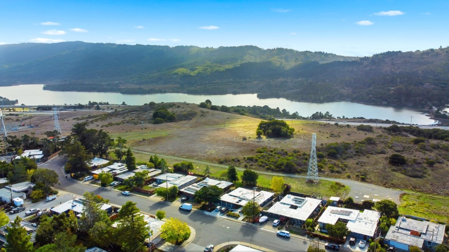 35 French Creek Place