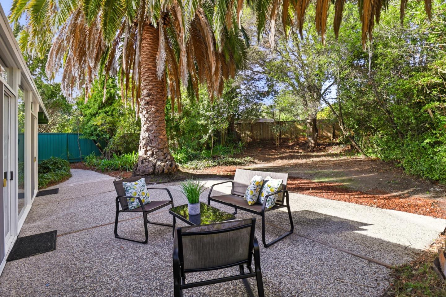 35 French Creek Place