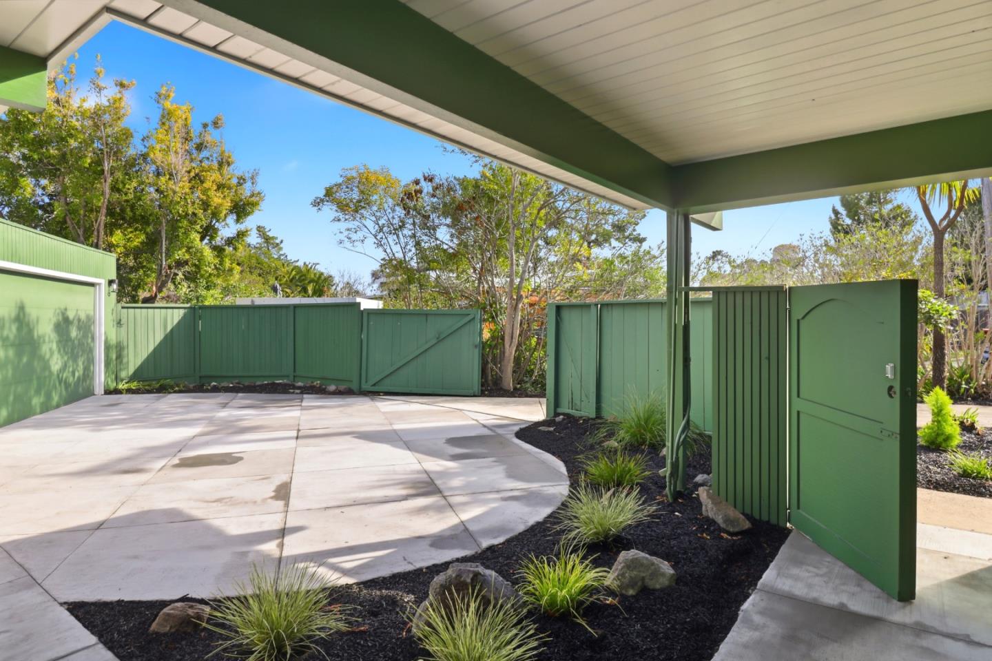 35 French Creek Place