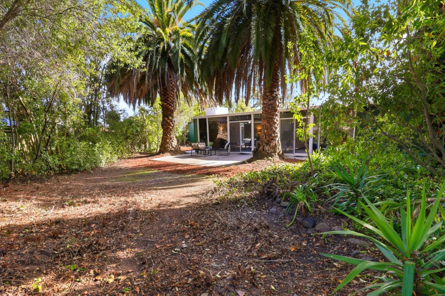 35 French Creek Place