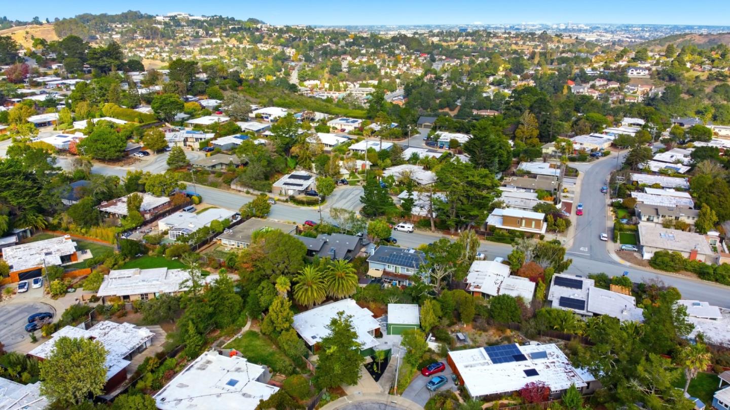 35 French Creek Place