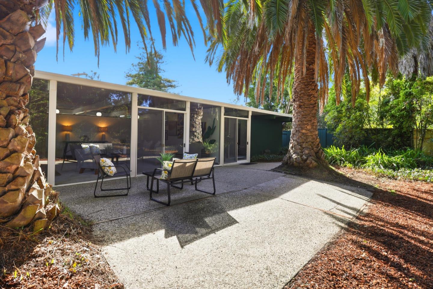 35 French Creek Place