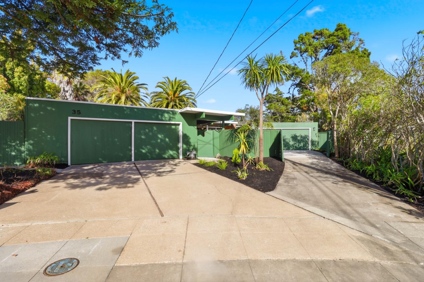 35 French Creek Place