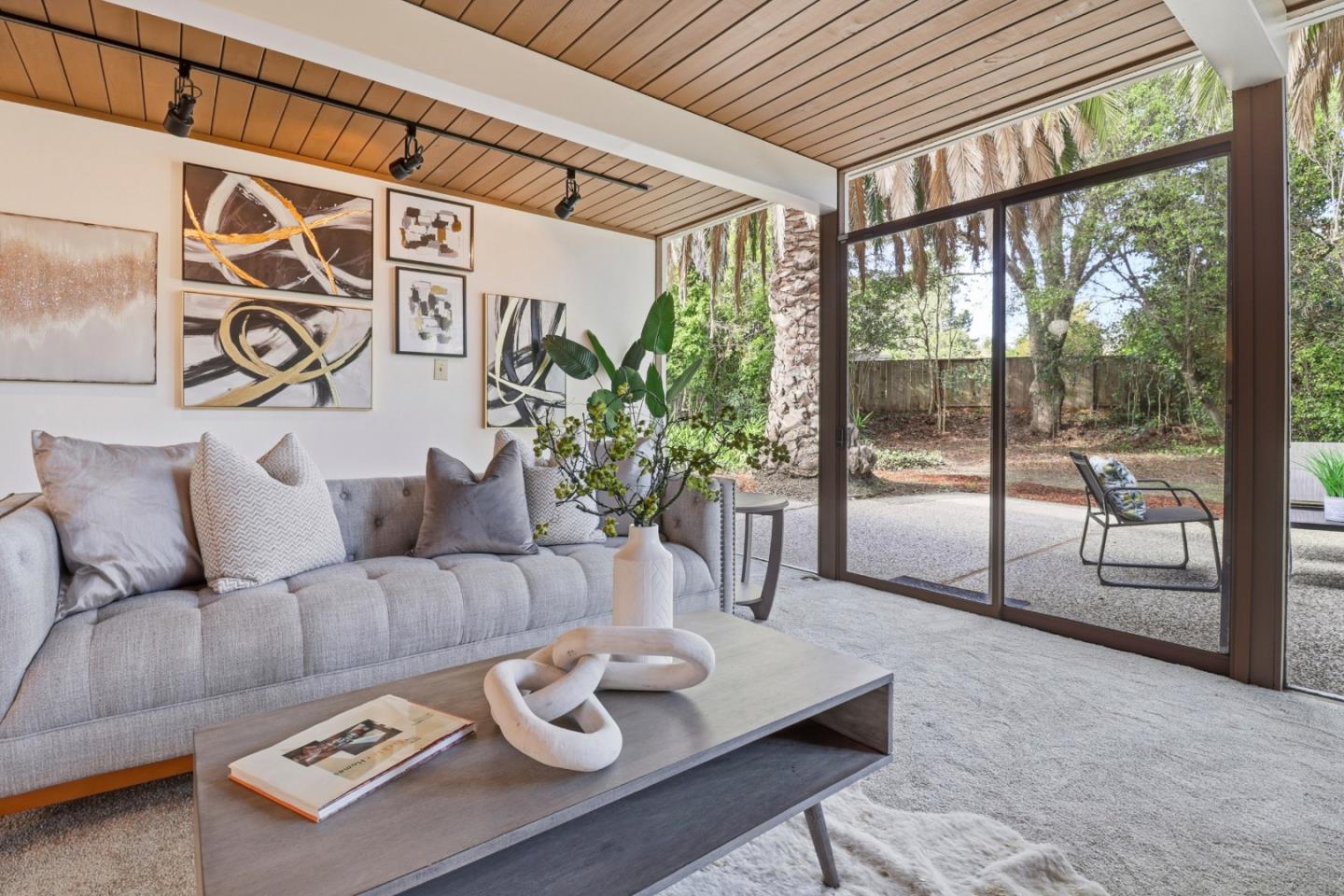 35 French Creek Place