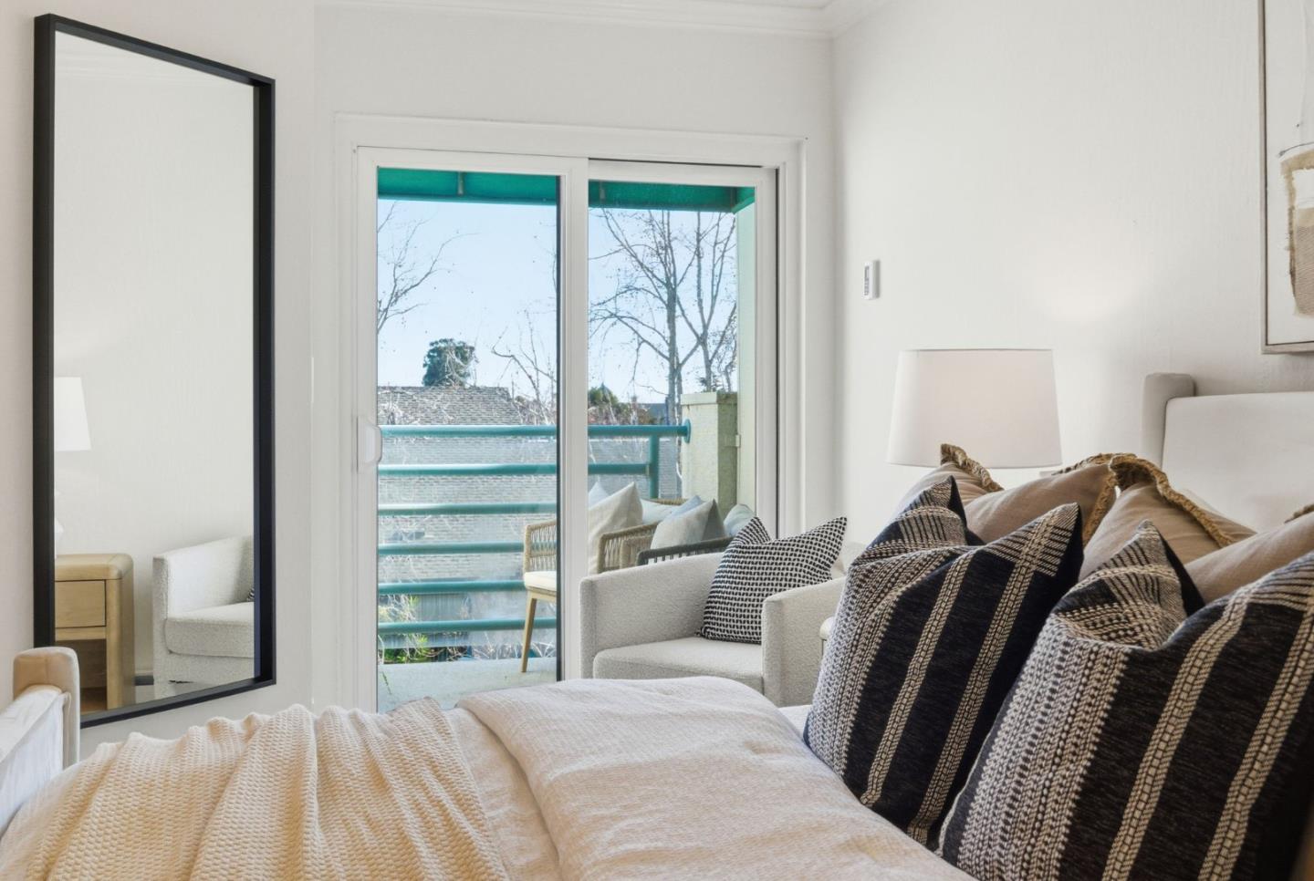 320 Peninsula Avenue 409