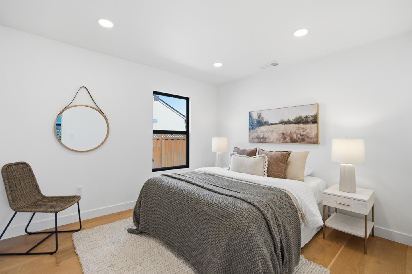 909 Sunnybrae Boulevard