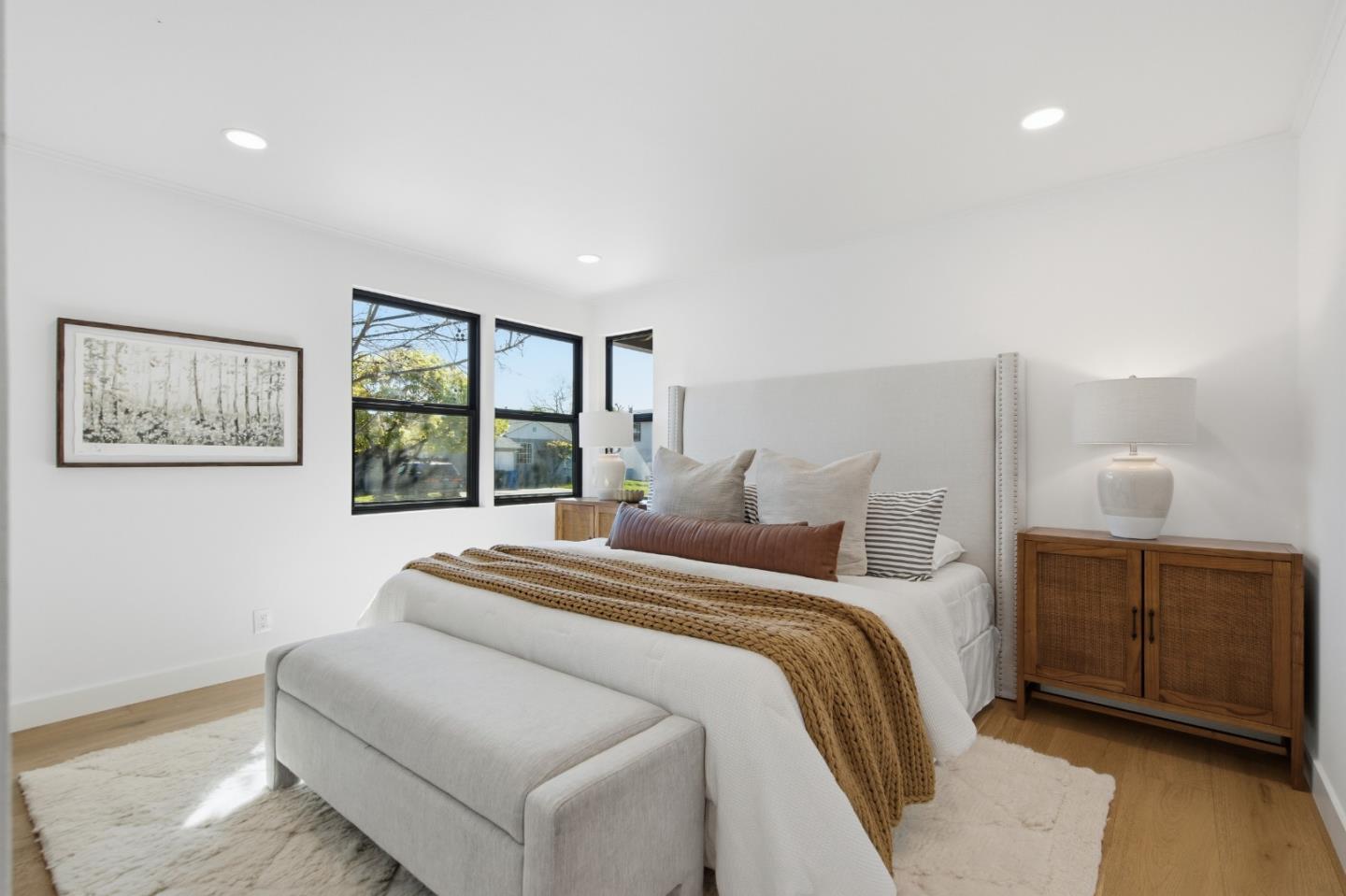 909 Sunnybrae Boulevard