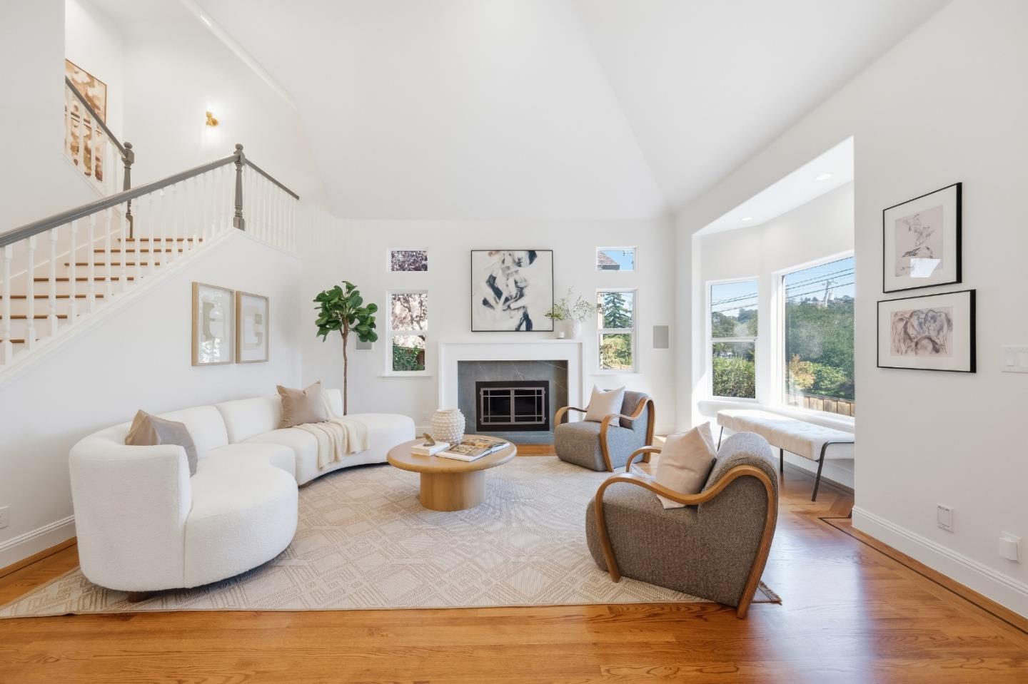 1618 Fairway DR